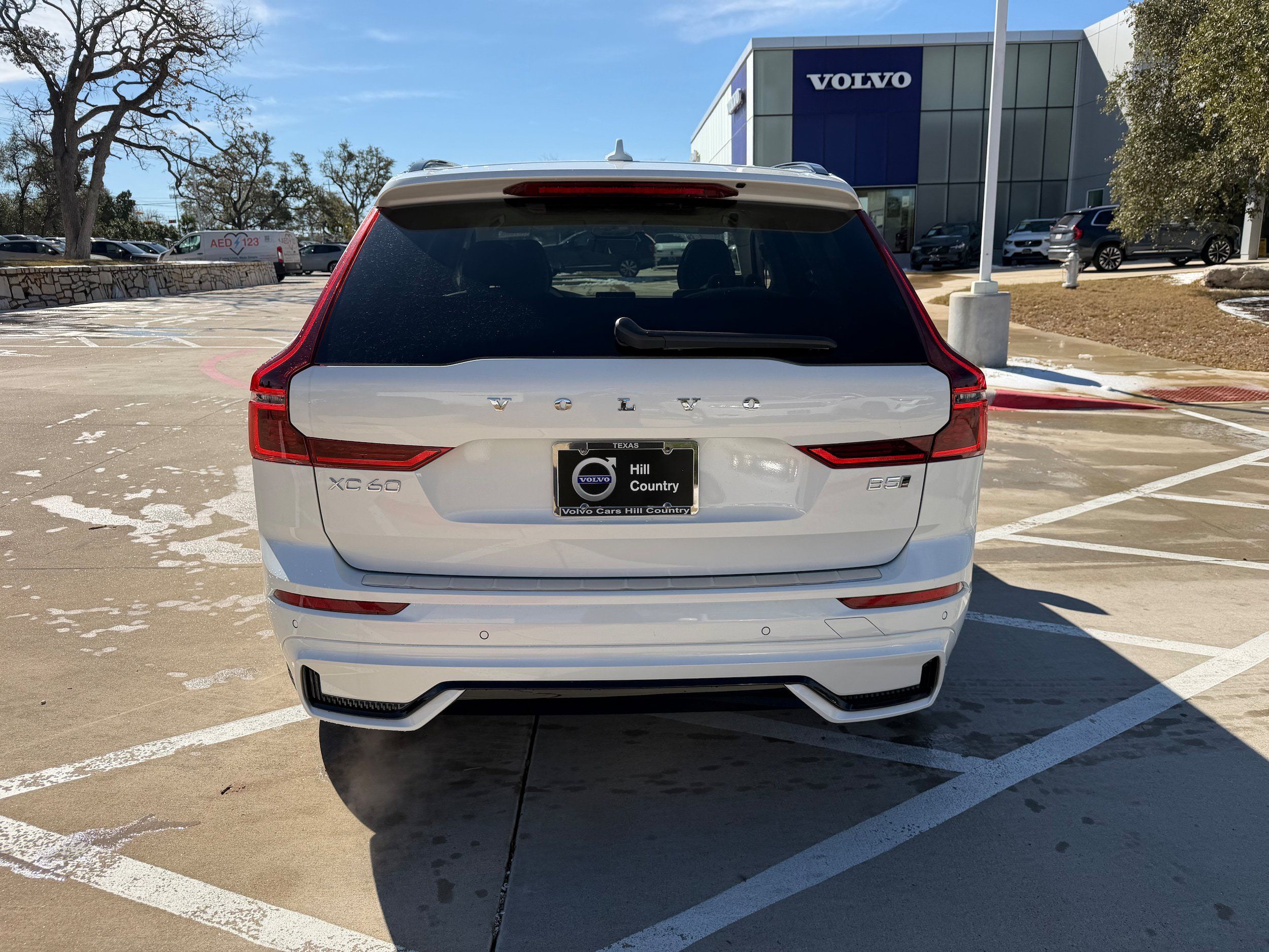 New 2026 Volvo XC60 B5 Ultra w/ Protection Package Premier AWD/4WD image 5