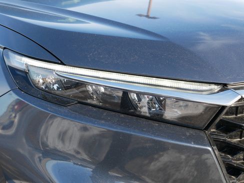 Used 2023 Honda CR-V EX-L image 16