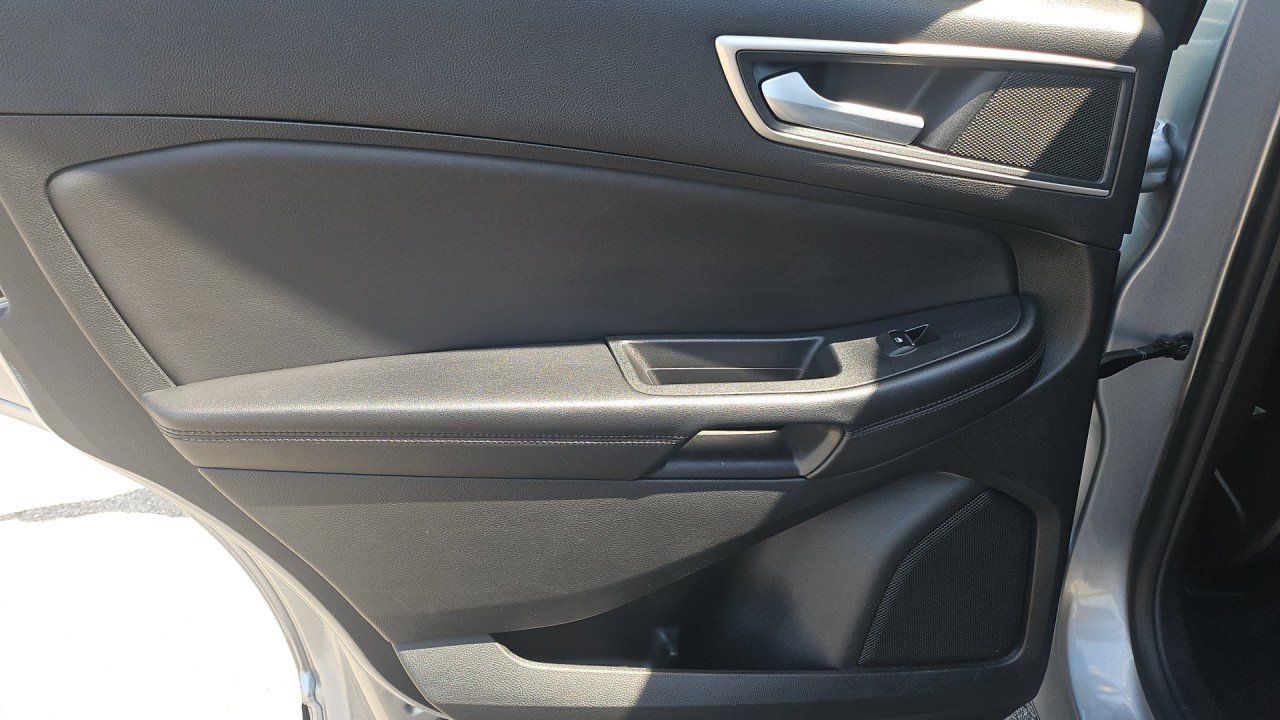 Used 2024 Ford Edge SEL AWD/4WD image 14