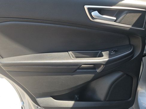 Used 2024 Ford Edge SEL AWD/4WD image 14