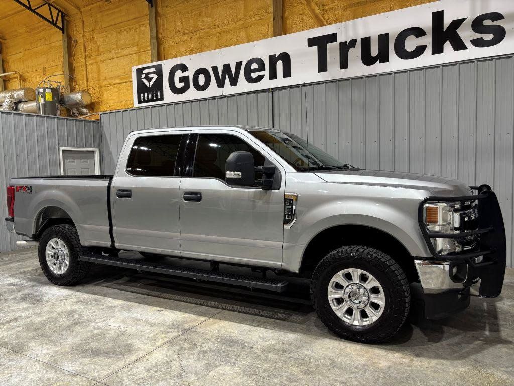 Used 2020 Ford F250 XLT w/ XLT Value Package AWD/4WD image 3