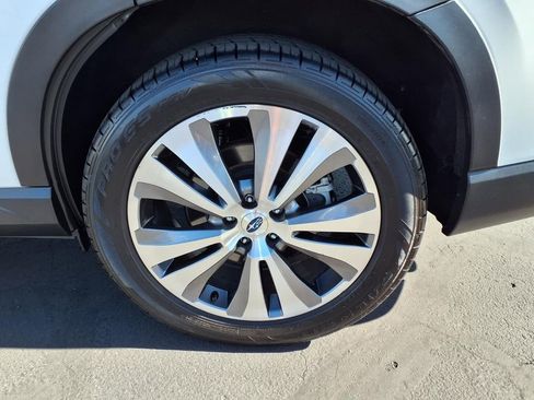 Certified 2022 Subaru Ascent Limited w/ Technology Package image 16