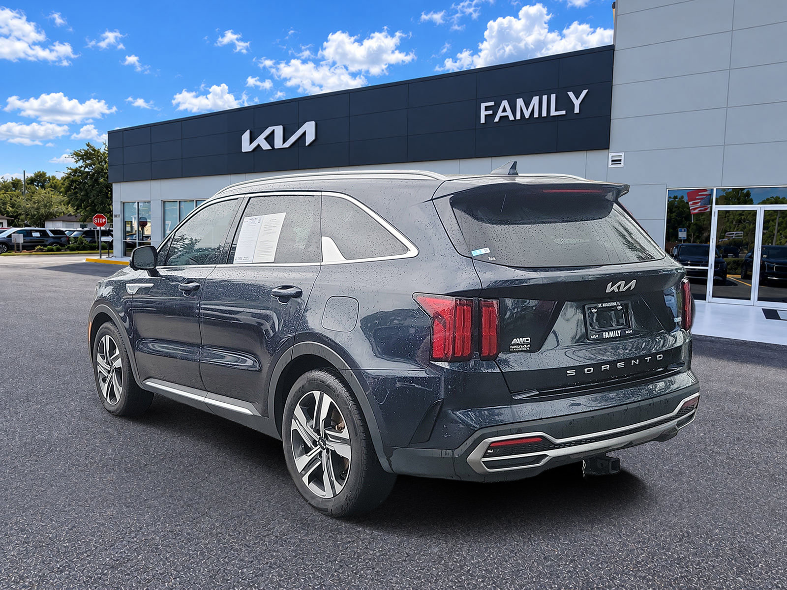 Certified 2022 Kia Sorento SX Prestige w/ Panoramic Sunroof Package AWD/4WD image 4