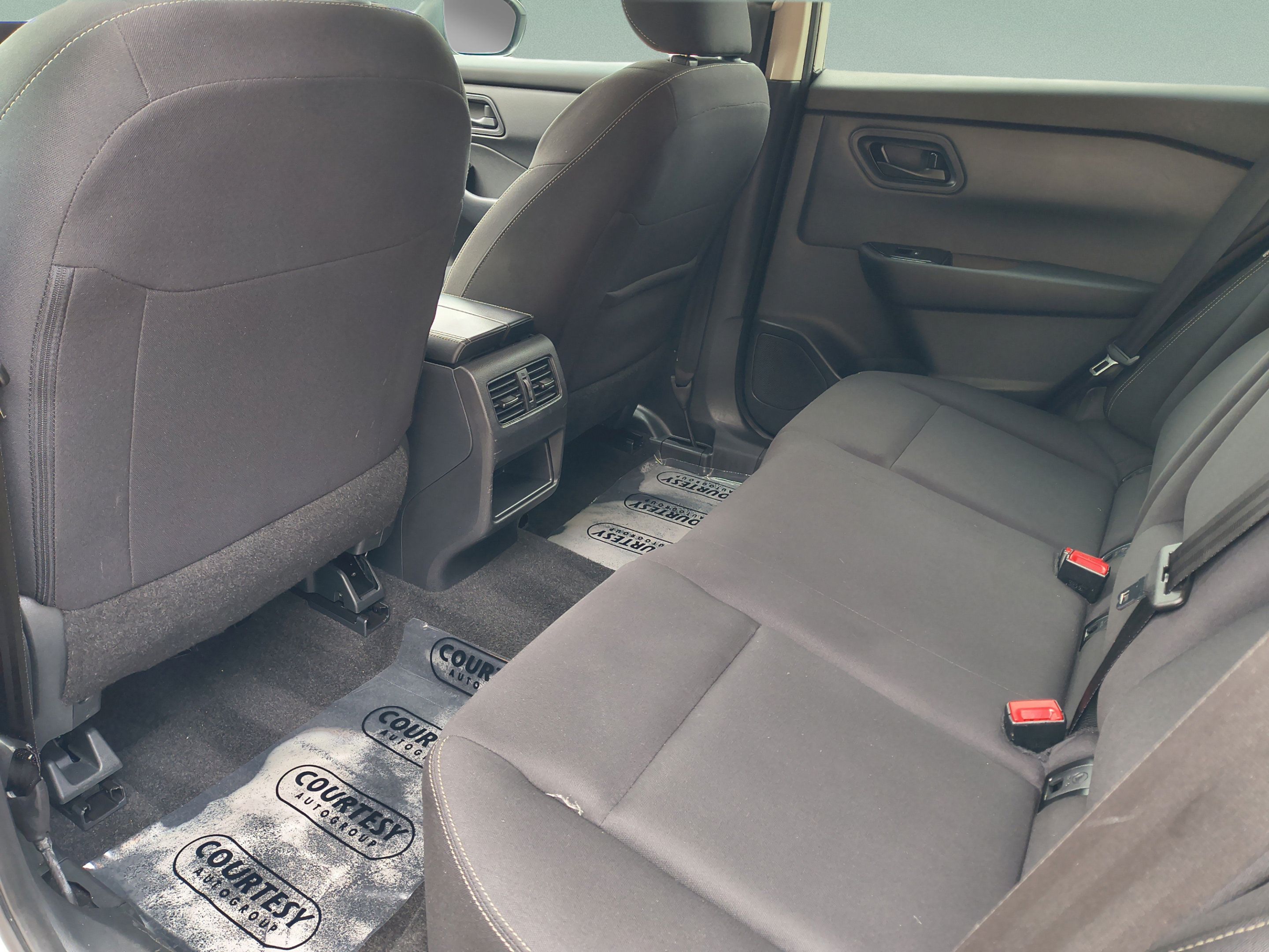 Certified 2024 Nissan Rogue S FWD image 17
