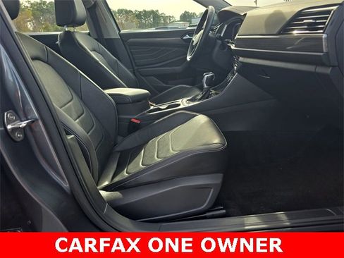 Used 2022 Volkswagen Jetta SEL image 10