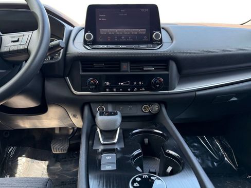 Used 2023 Nissan Rogue SV AWD/4WD image 11