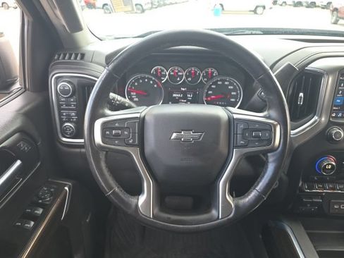 Used 2020 Chevrolet Silverado 1500 LT Trail Boss AWD/4WD image 11