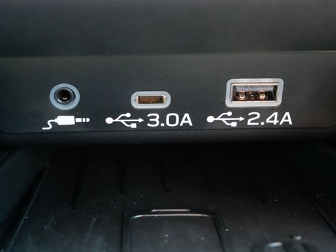 Certified 2025 Subaru Outback Touring w/ Tech Package 3 image 29