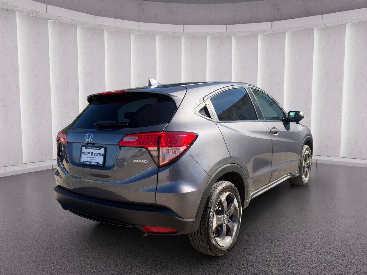 Used 2018 Honda HR-V EX image 5