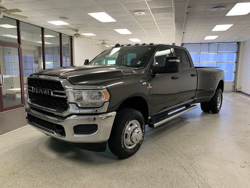Certified 2024 RAM 3500 Tradesman w/ Chrome Appearance Group AWD/4WD image 5
