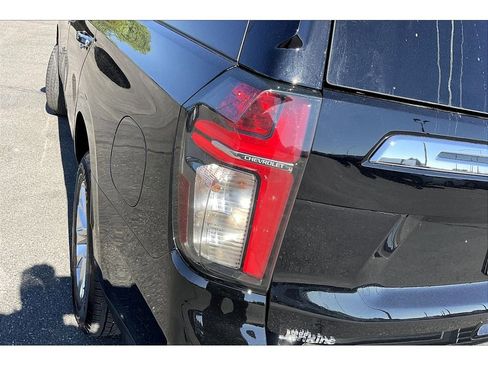 Used 2023 Chevrolet Tahoe Premier image 31
