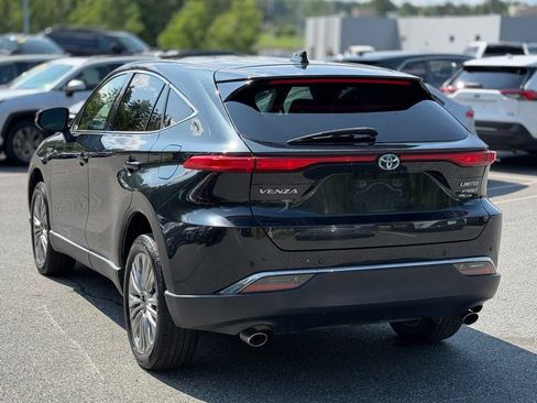 Used 2021 Toyota Venza Limited w/ Advanced Technology Package AWD/4WD image 3