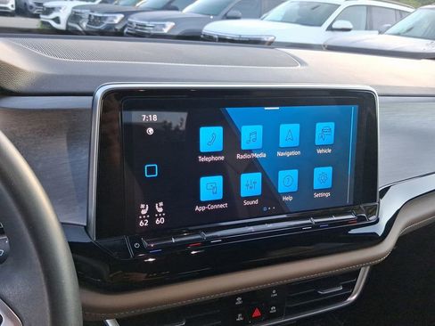 Certified 2024 Volkswagen Atlas Cross Sport SE FWD image 21