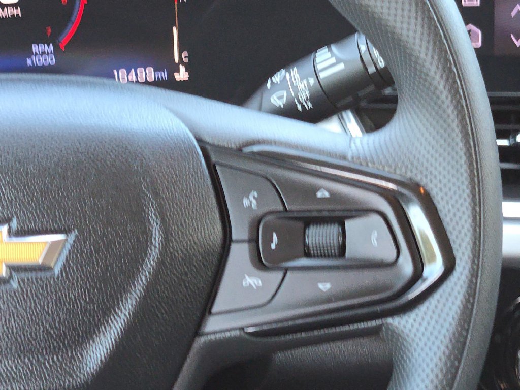 Used 2026 Chevrolet Trax LT FWD image 24