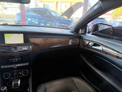 Used 2012 Mercedes-Benz CLS 63 AMG image 12