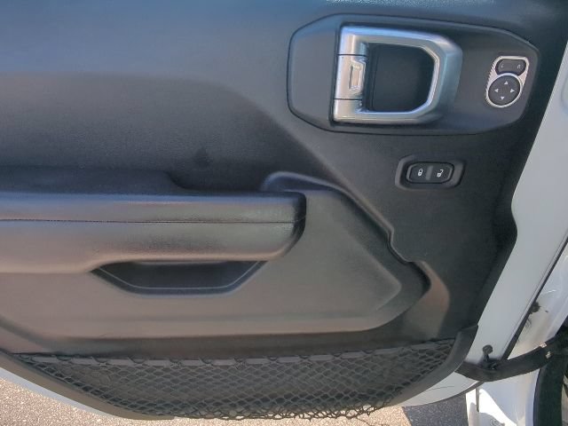 Used 2018 Jeep Wrangler Unlimited Sport S AWD/4WD image 11
