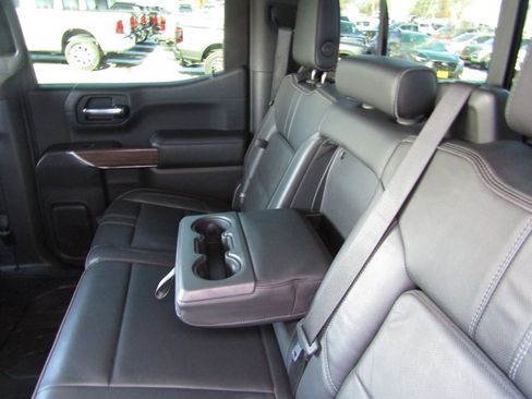 Used 2020 Chevrolet Silverado 1500 High Country w/ Technology Package image 37