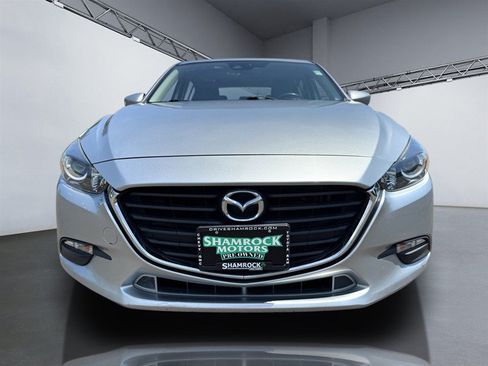 Used 2017 MAZDA MAZDA3 Touring FWD image 9
