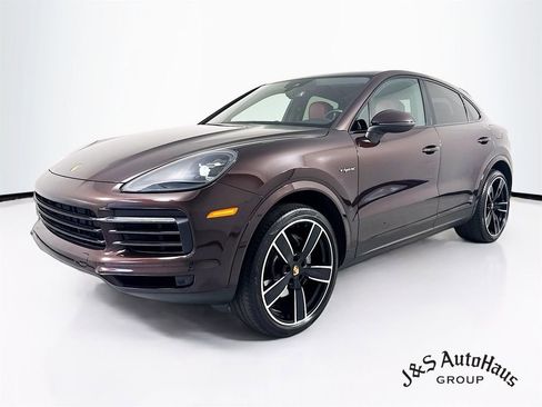 Used 2022 Porsche Cayenne E-Hybrid Coupe image 3