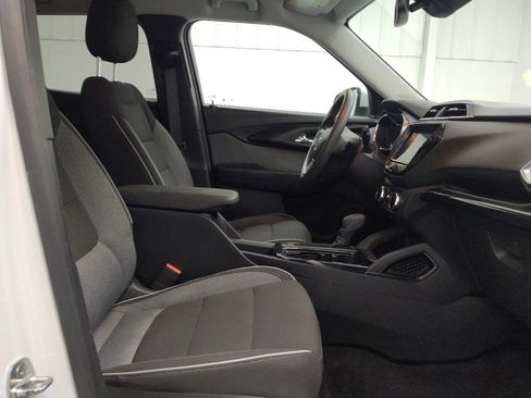 Used 2021 Chevrolet TrailBlazer LT w/ Convenience Package image 21