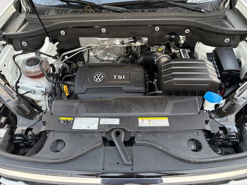 Used 2022 Volkswagen Atlas Cross Sport SE image 26