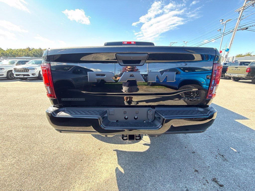 New 2026 RAM 2500 Big Horn AWD/4WD image 4