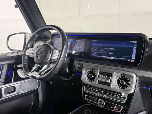 Used 2021 Mercedes-Benz G 63 AMG 4MATIC w/ Seat Comfort Package image 30