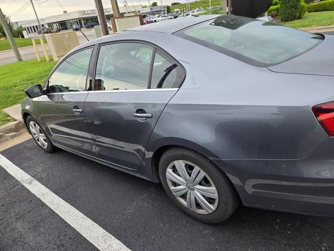 Used 2017 Volkswagen Jetta S FWD image 7