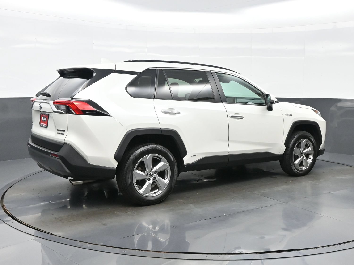 Used 2021 Toyota RAV4 Limited AWD/4WD image 6