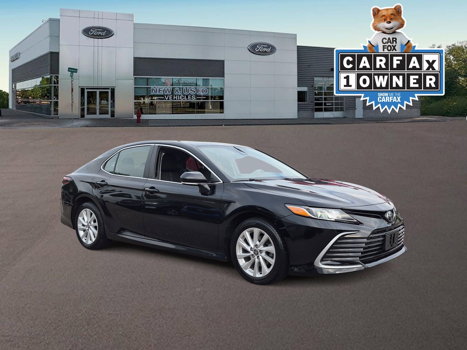 Used 2023 Toyota Camry LE FWD image 2