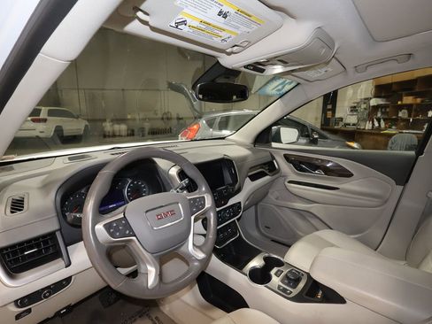 Used 2021 GMC Terrain Denali image 9