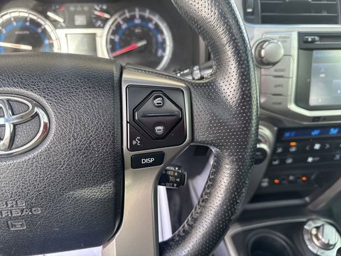 Used 2016 Toyota 4Runner Limited image 17