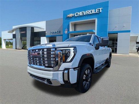 New 2026 GMC Sierra 2500 Denali image 9