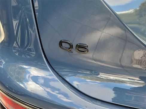 New 2025 Audi Q6 e-tron Premium Plus image 15