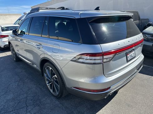 Used 2022 Lincoln Aviator Reserve w/ Equipment Group 201A image 6
