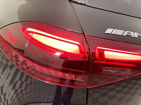 Used 2025 Mercedes-Benz GLE 53 AMG 4MATIC image 24