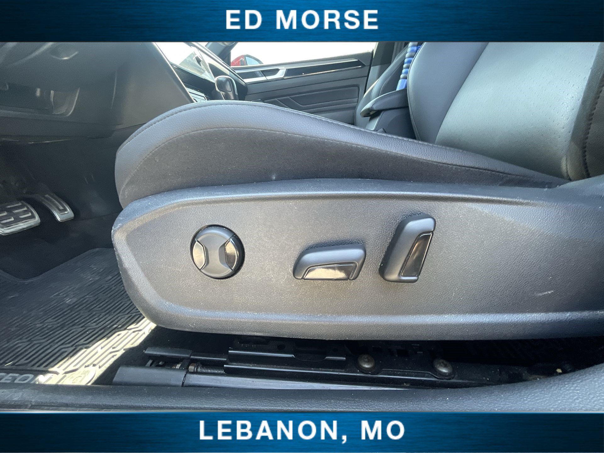 Used 2022 Volkswagen Arteon SE FWD image 32