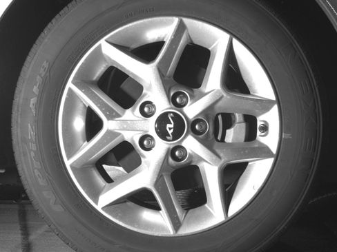 Used 2025 Kia Soul LX w/ LX Technology Package FWD image 16