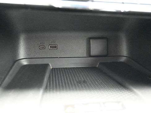 Used 2024 Chevrolet Traverse Z71 w/ LPO, Floor Liner Package image 43