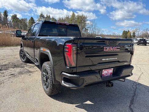 New 2026 GMC Sierra 2500 AT4 w/ AT4 Premium Plus Package AWD/4WD image 6