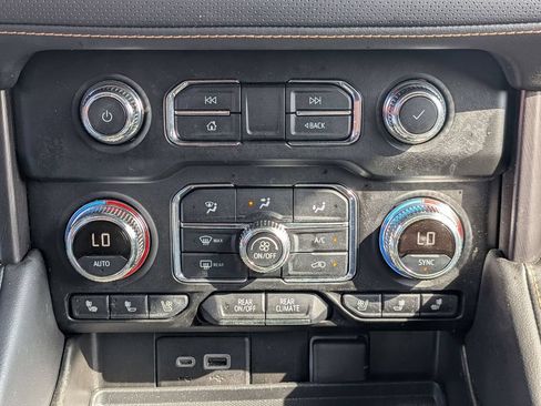 Used 2021 GMC Yukon AT4 w/ AT4 Premium Plus Package AWD/4WD image 25