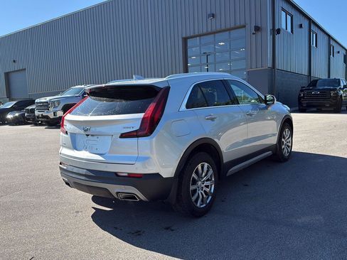 Used 2022 Cadillac XT4 Premium Luxury w/ Enhanced Visibility Package AWD/4WD image 3