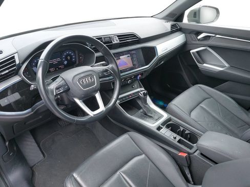Used 2021 Audi Q3 2.0T Premium w/ Convenience Package AWD/4WD image 5