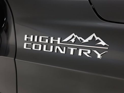 Used 2024 Chevrolet Tahoe High Country w/ Premium Package 2 image 17