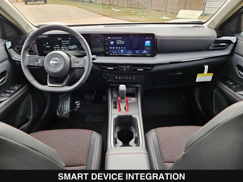 New 2026 Nissan Kicks SR image 19