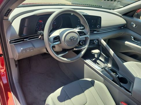 Used 2023 Hyundai Elantra SEL w/ Cargo Package FWD image 16