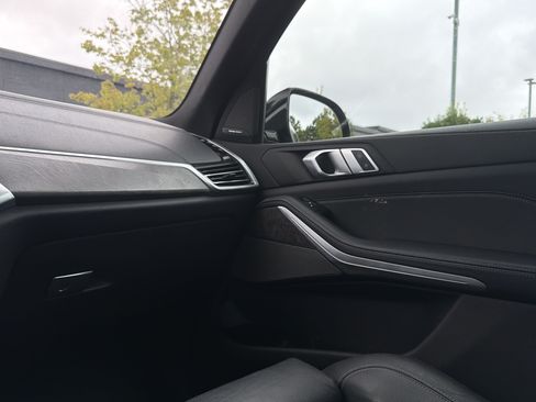 Used 2021 BMW X5 sDrive40i w/ Premium Package RWD image 23
