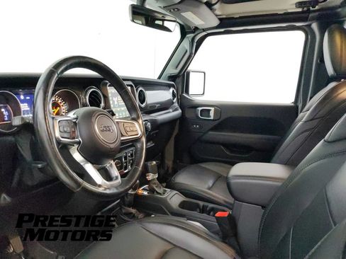 Used 2020 Jeep Wrangler Unlimited Sahara AWD/4WD image 13