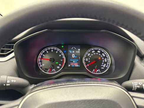 Used 2021 Toyota RAV4 XLE Premium image 16