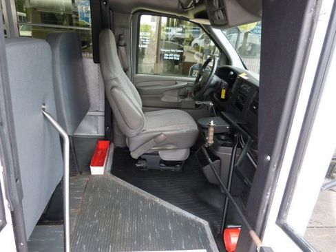 Used 2007 Chevrolet Express 3500 w/ School Bus Package image 19